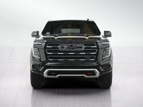 Used 2025 GMC Yukon AT4 AWD/4WD image 9