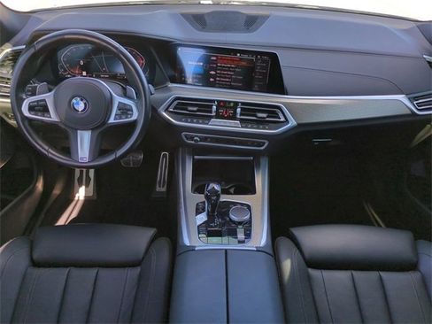 Used 2021 BMW X5 xDrive40i w/ M Sport Package image 17