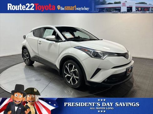 Certified 2019 Toyota C-HR XLE image 1