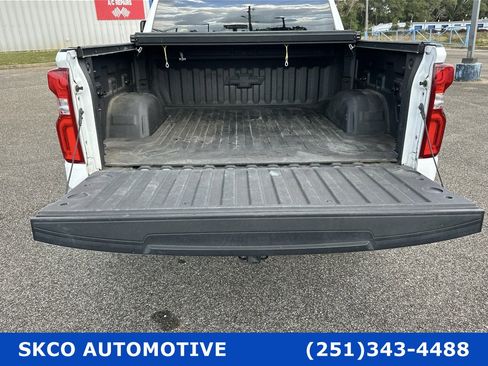 Used 2020 Chevrolet Silverado 1500 Custom w/ Custom Max Trailering Package image 21