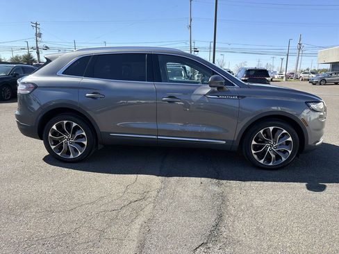 Used 2022 Lincoln Nautilus Reserve w/ Cargo Utility Package image 6