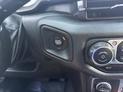 Used 2024 Jeep Wrangler Unlimited Sport AWD/4WD image 17