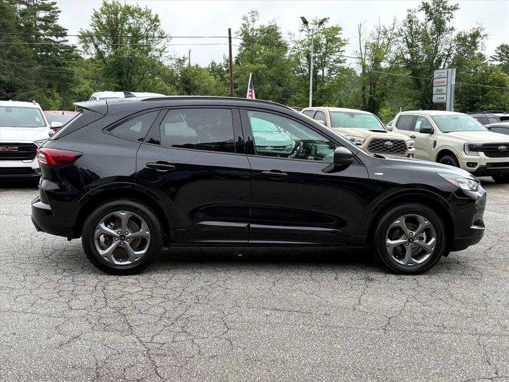 Used 2024 Ford Escape ST-Line AWD/4WD image 3