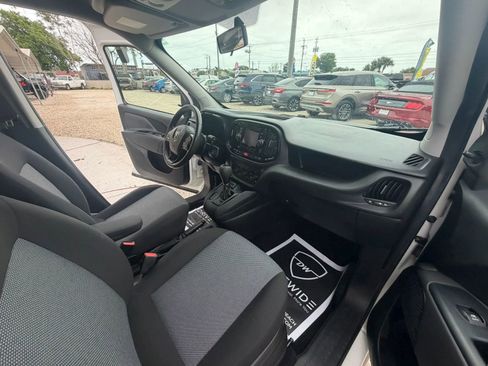 Used 2017 RAM ProMaster City Tradesman w/ Rear Back-up Camera Group FWD image 15