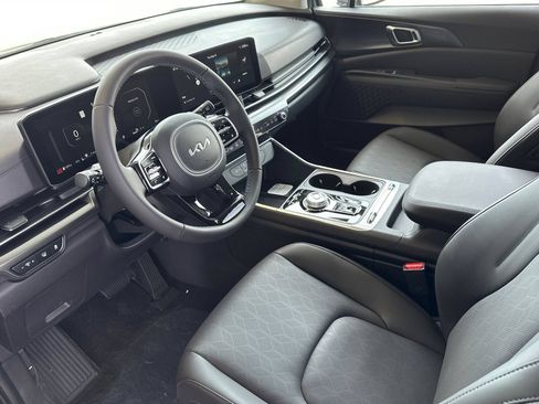 New 2026 Kia Carnival SX w/ SX Dark Edition Package FWD image 10