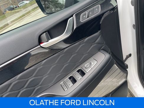 Used 2020 Hyundai Palisade Limited image 21