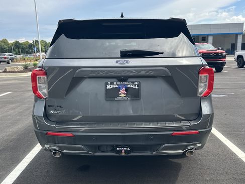 Used 2023 Ford Explorer XLT w/ Equipment Group 202A RWD image 7