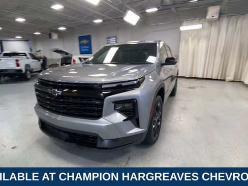 Used 2024 Chevrolet Traverse LT w/ Midnight/Sport Edition AWD/4WD image 5