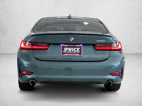 Used 2021 BMW 330i Sedan w/ Executive Package RWD image 4