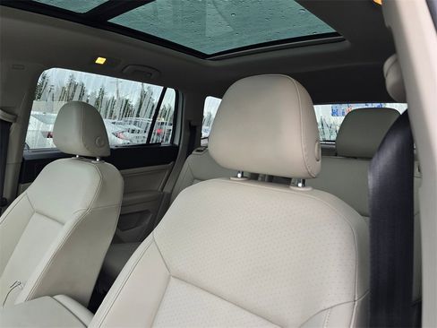 Used 2020 Volkswagen Atlas SEL image 25