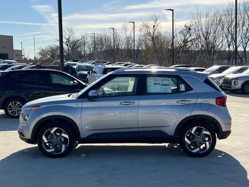 New 2026 Hyundai Venue SEL image 6