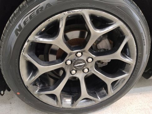 Used 2017 Chrysler 300 S image 31