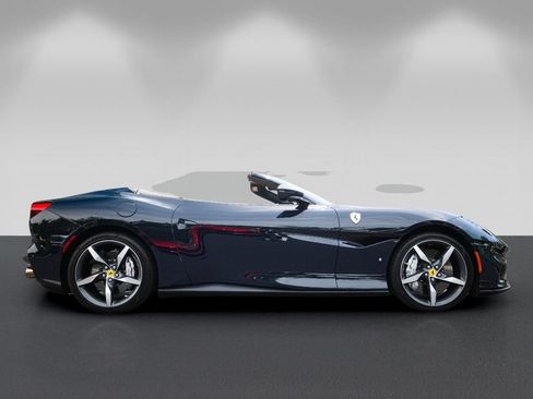 Certified 2022 Ferrari Portofino M RWD image 2
