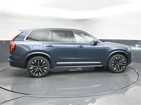 New 2026 Volvo XC90 T8 Ultra w/ Protection Package Premier image 8