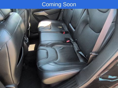 Used 2019 Jeep Cherokee Limited AWD/4WD image 19