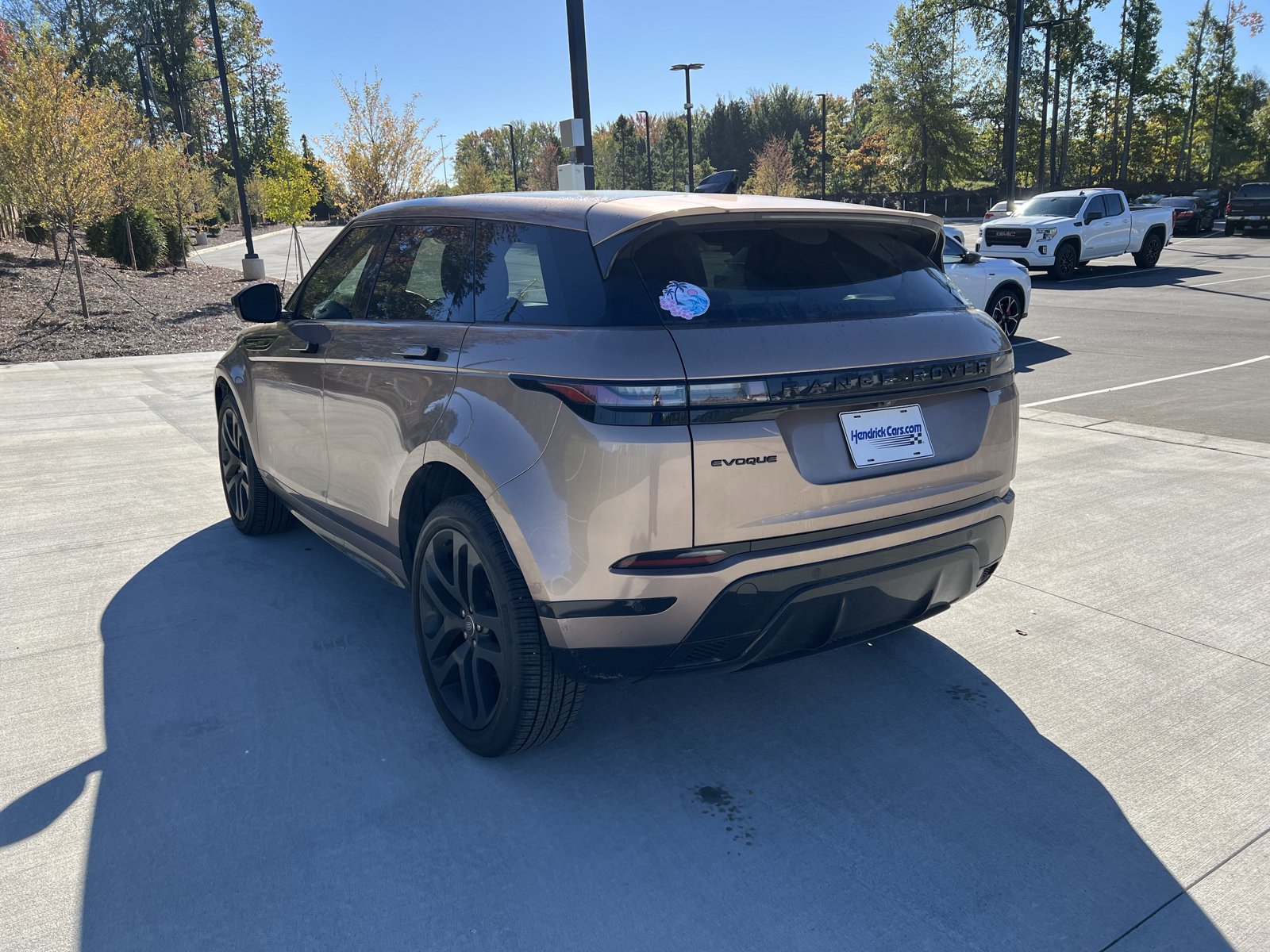 Used 2024 Land Rover Range Rover Evoque Dynamic SE AWD/4WD image 8