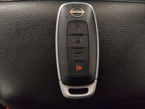 Used 2024 Nissan Versa SV image 32