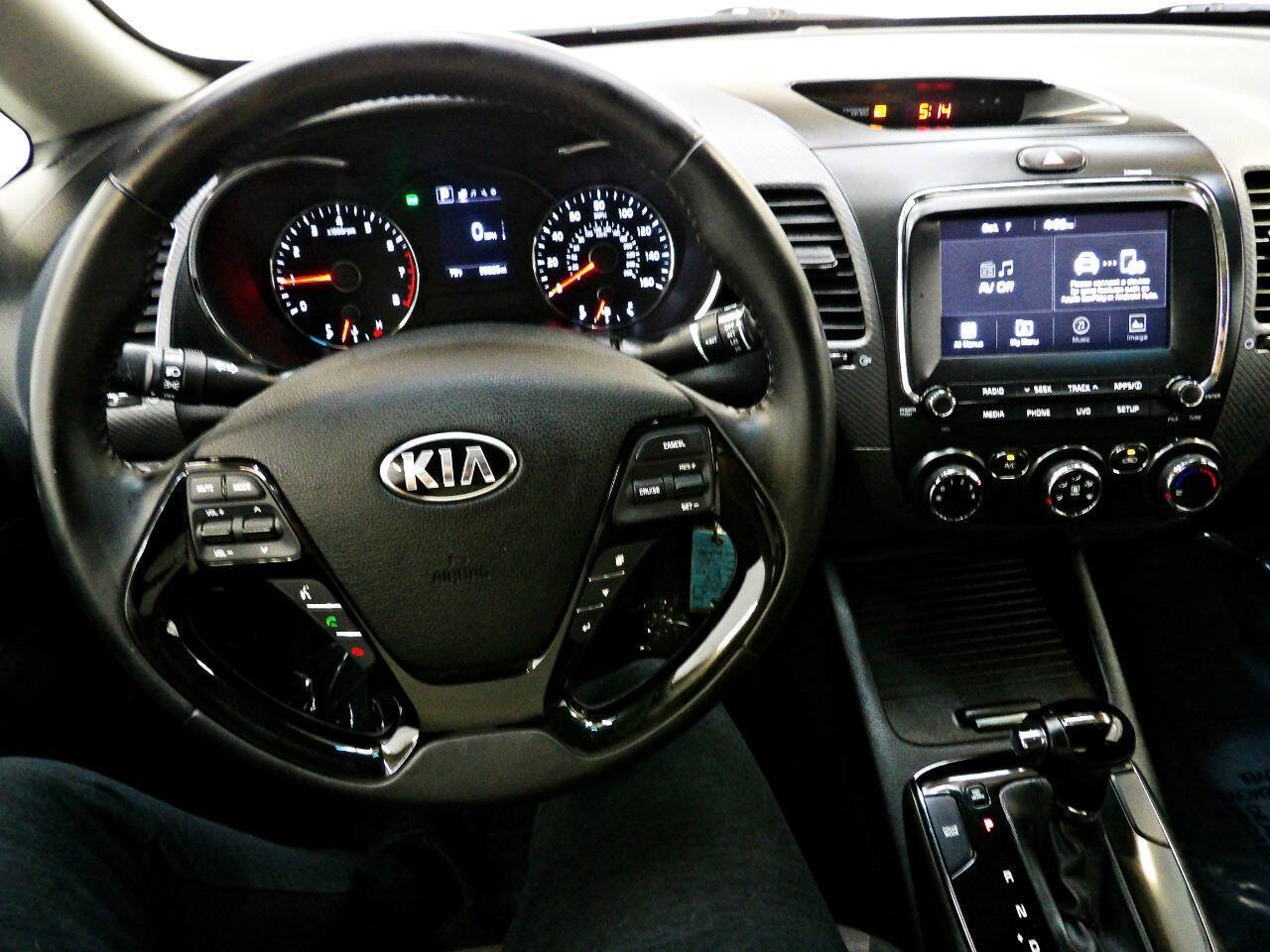 Used 2017 Kia Forte S FWD image 17