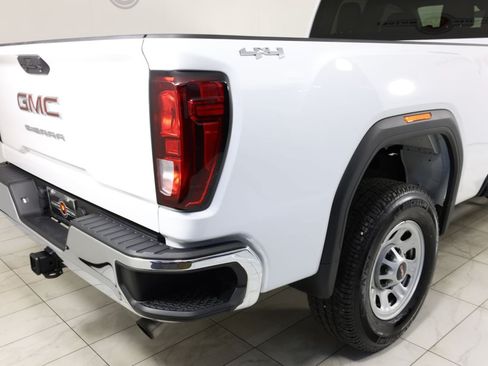 Used 2024 GMC Sierra 2500 Pro w/ Convenience Package AWD/4WD image 38
