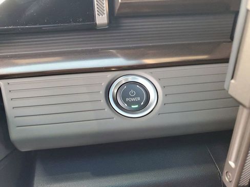 New 2025 GMC Hummer EV 2X image 30