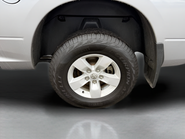 Used 2023 RAM 1500 Classic SLT w/ Protection Group AWD/4WD image 23