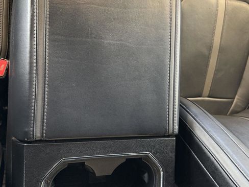 Used 2015 Ford F150 Platinum w/ Equipment Group 701A Luxury image 37