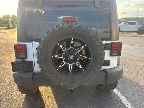 Used 2008 Jeep Wrangler X AWD/4WD image 11