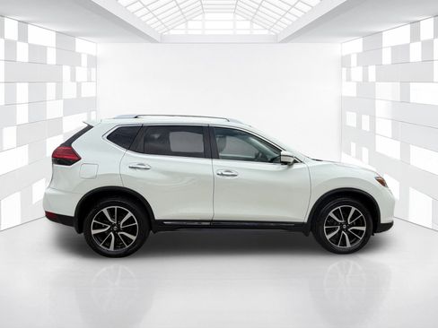 Used 2017 Nissan Rogue SL w/ SL Premium Package AWD/4WD image 8