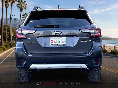 Used 2022 Subaru Outback Limited AWD/4WD image 6