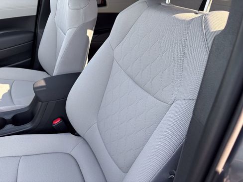 New 2026 Toyota Corolla Cross LE w/ Moonroof Package image 15