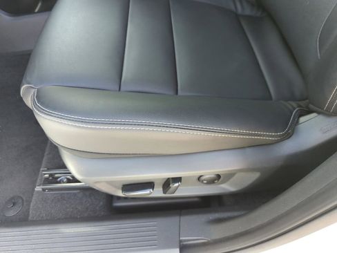 Certified 2024 Nissan Rogue SL FWD image 30