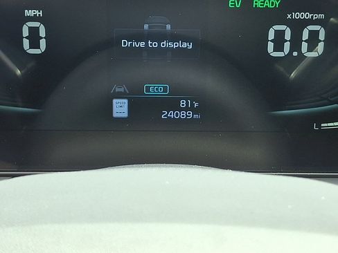 Certified 2024 Kia Niro EX FWD image 21