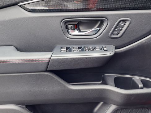 Used 2025 Honda Pilot Black Edition image 12