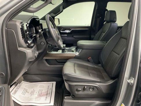 Certified 2025 Chevrolet Silverado 1500 High Country w/ Technology Package AWD/4WD image 14