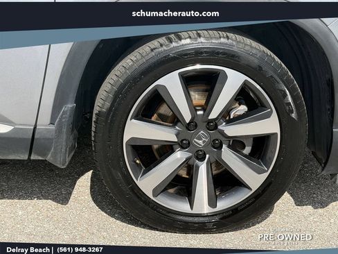 Used 2023 Honda Pilot Touring image 9
