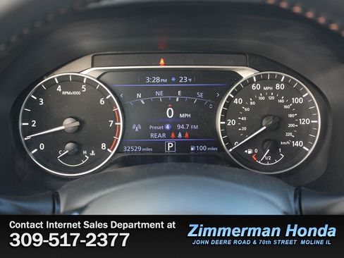 Used 2023 Nissan Altima 2.5 SR w/ SR Premium Package image 10