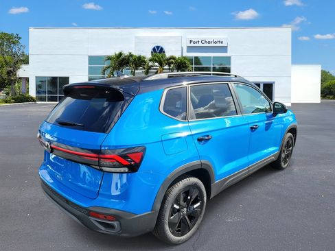 New 2026 Volkswagen Taos SE FWD image 34