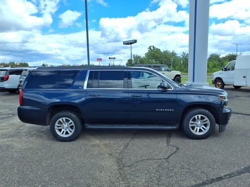 Used 2018 Chevrolet Suburban LT AWD/4WD image 7