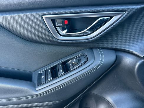 Used 2021 Subaru Forester Premium image 11