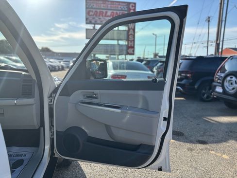 Used 2008 Jeep Liberty Limited w/ Premium Group II image 16