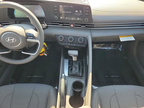 New 2026 Hyundai Elantra SE FWD image 20