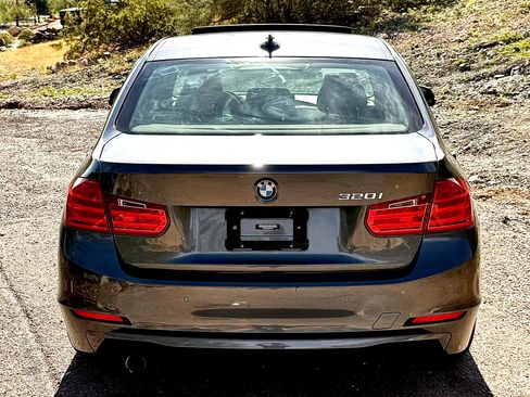 Used 2014 BMW 320i Sedan image 8
