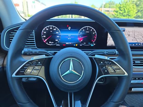 Used 2025 Mercedes-Benz GLE 350 4MATIC image 20