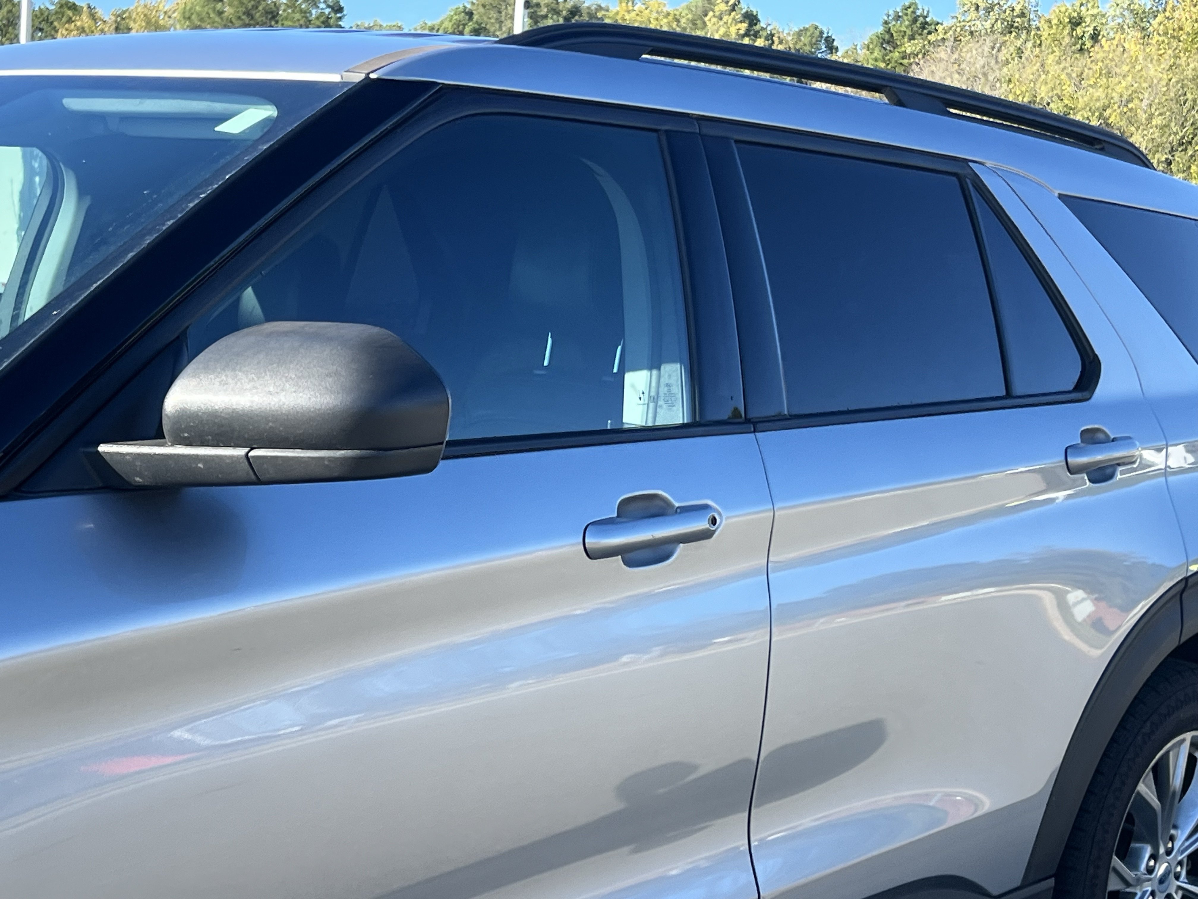 Used 2021 Ford Explorer XLT w/ Equipment Group 202A RWD image 30