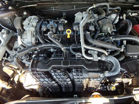 Used 2024 Nissan Altima 2.5 SV FWD image 29