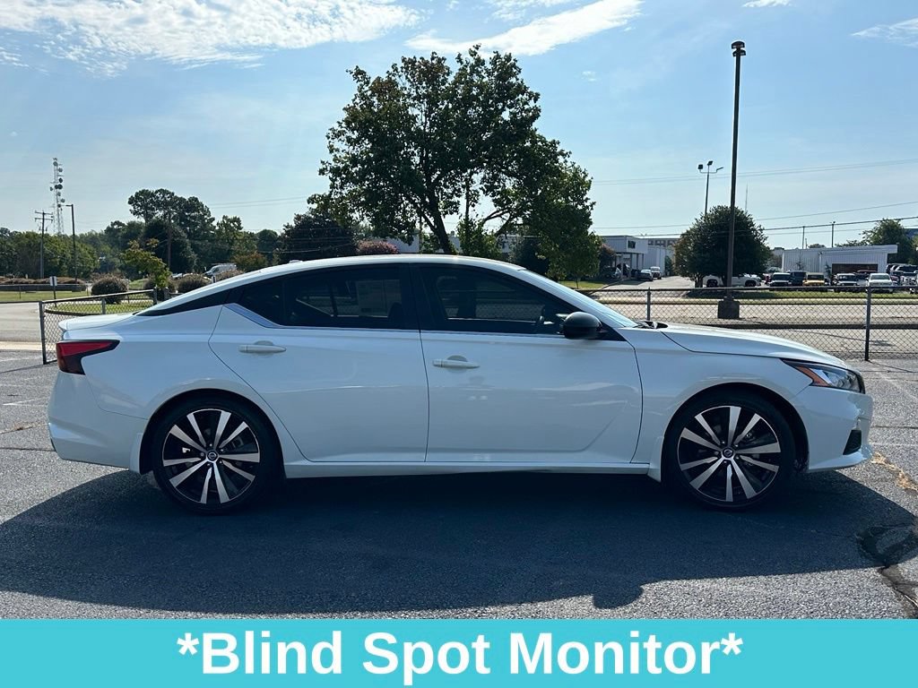 Used 2022 Nissan Altima 2.5 SR FWD image 10