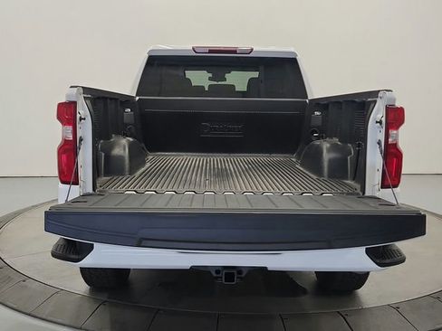 Used 2025 Chevrolet Silverado 1500 RST AWD/4WD image 38