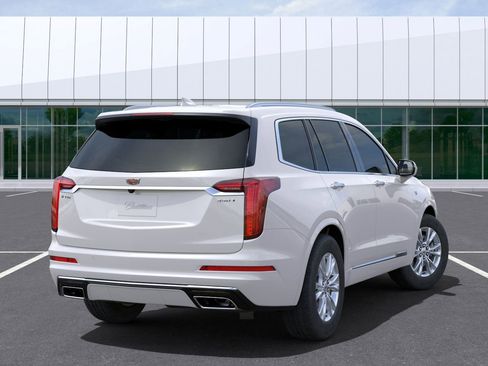 New 2025 Cadillac XT6 Luxury image 4