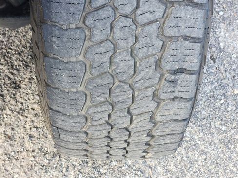 Used 2022 Ford Ranger XLT w/ Equipment Group 302A High image 11