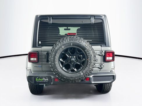 Used 2023 Jeep Wrangler Unlimited w/ Cold Weather Group AWD/4WD image 7